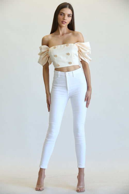 Off the Shoulder Summer Tops – Stylish & Chic for Every Occasion