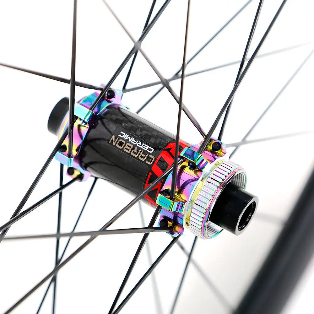 Hot Aluminum Alloy Carbon Fiber Lightweight 700C Carbon Wheelset 12*142 Disc Brake Road Bike 50mm Wheels With Carbon Hub