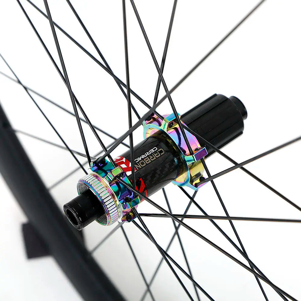 Hot Aluminum Alloy Carbon Fiber Lightweight 700C Carbon Wheelset 12*142 Disc Brake Road Bike 50mm Wheels With Carbon Hub