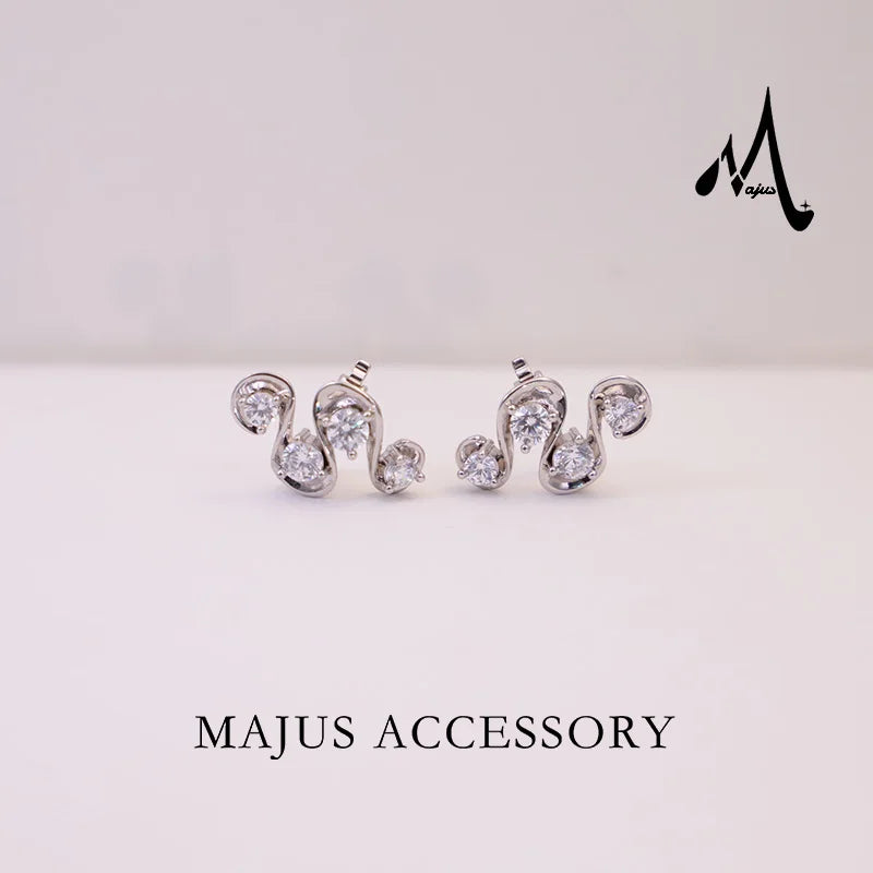 Rhinestone Clip on Earrings for Bose Earbuds (No Earbuds) Brass Accessories Golden Intertwined Wave Design Zircon Ear Cuff