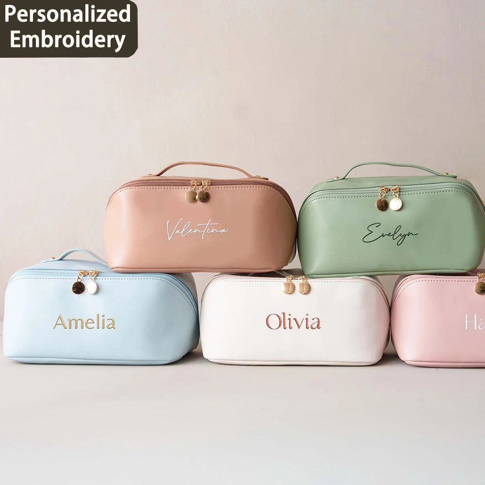 Large Capacity Vegan Leather Water-resistant Cosmetic Bag 3D Embroidery Bridal Shower Gift for Bridesmaids Fashionable Accessory