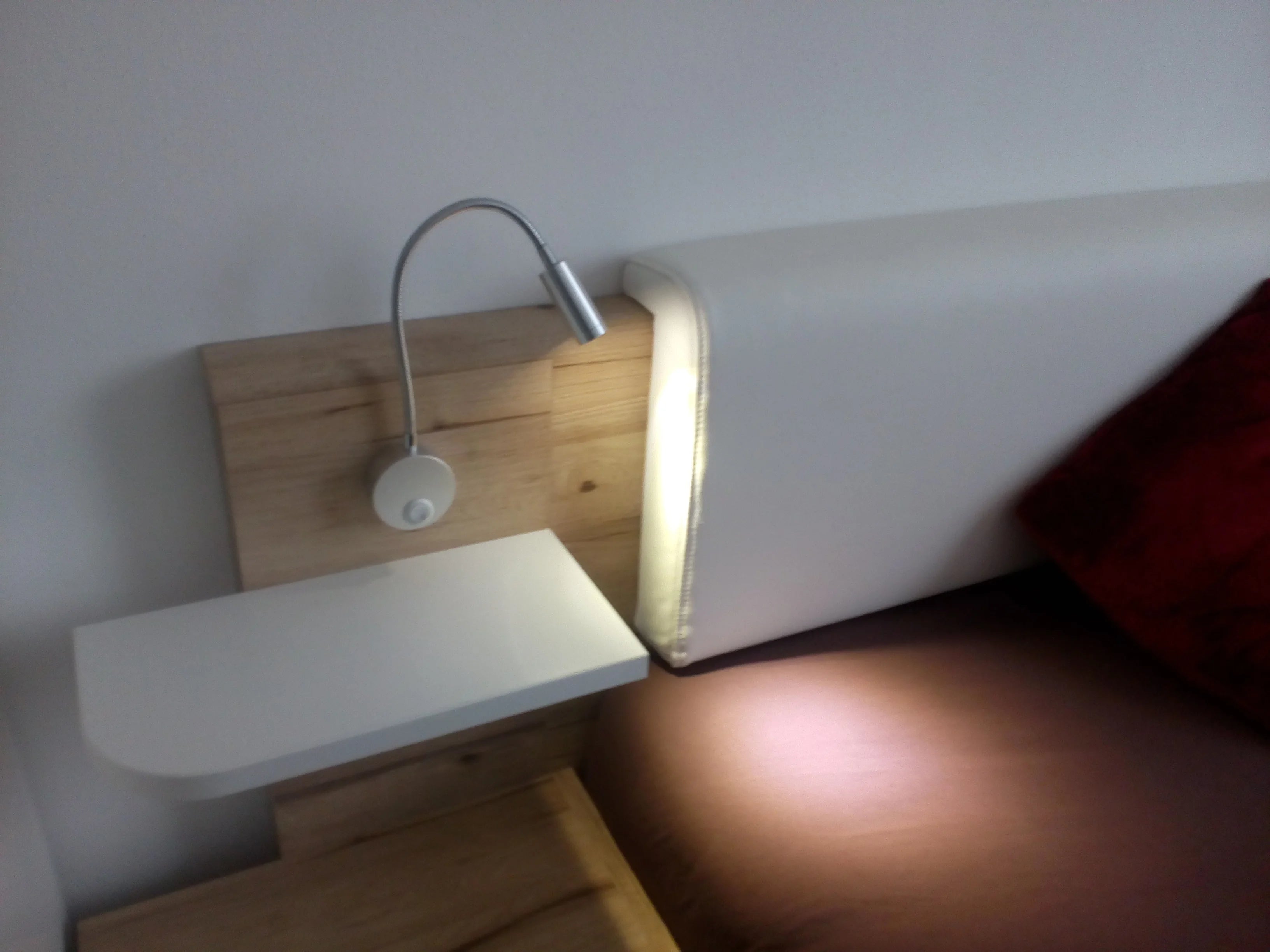 Wall Lamps LED with Switch EU US Plug 3W Modern Reading Bedroom Bedside Lamp Black Silver Flexible