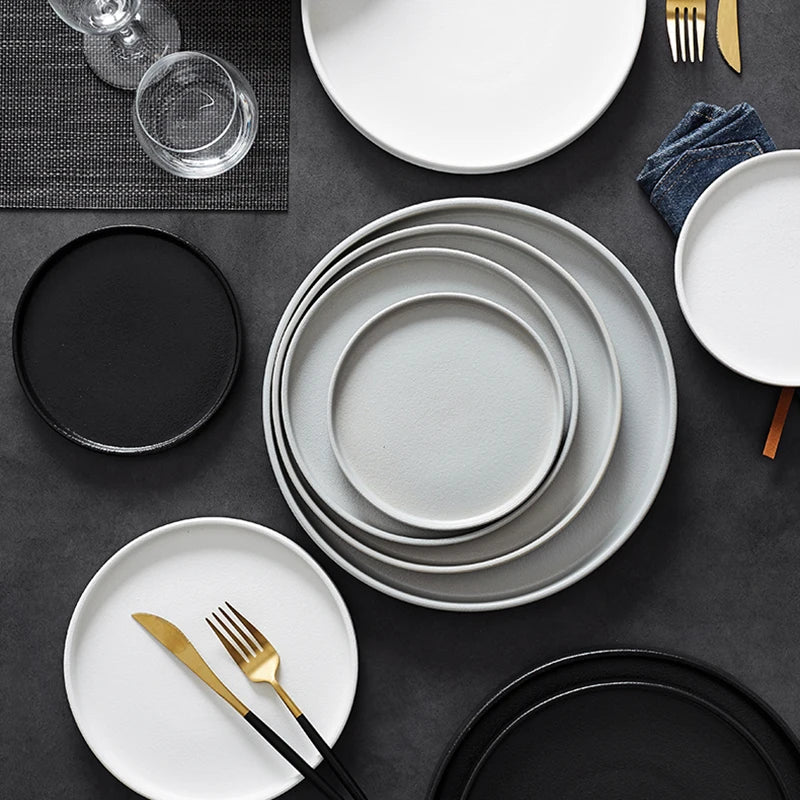 11 Inch Dinner Plate Black and White Ceramic Western Steak Ramen Plate Home Round Fruit Dessert Snack Plate Restaurant Tableware