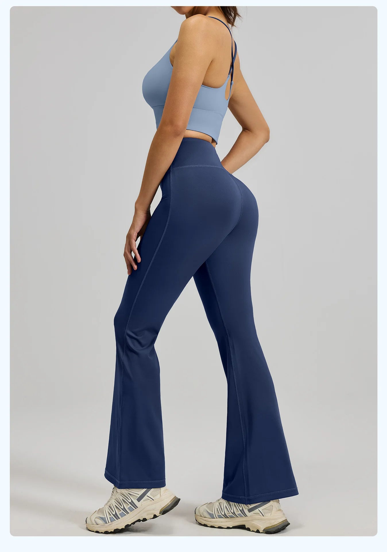 Wholesale Women's  Activewear 2-piece Gym Set Butt Scrunch High Elastic Flared Pants Set for Outdoor Workout Fitness