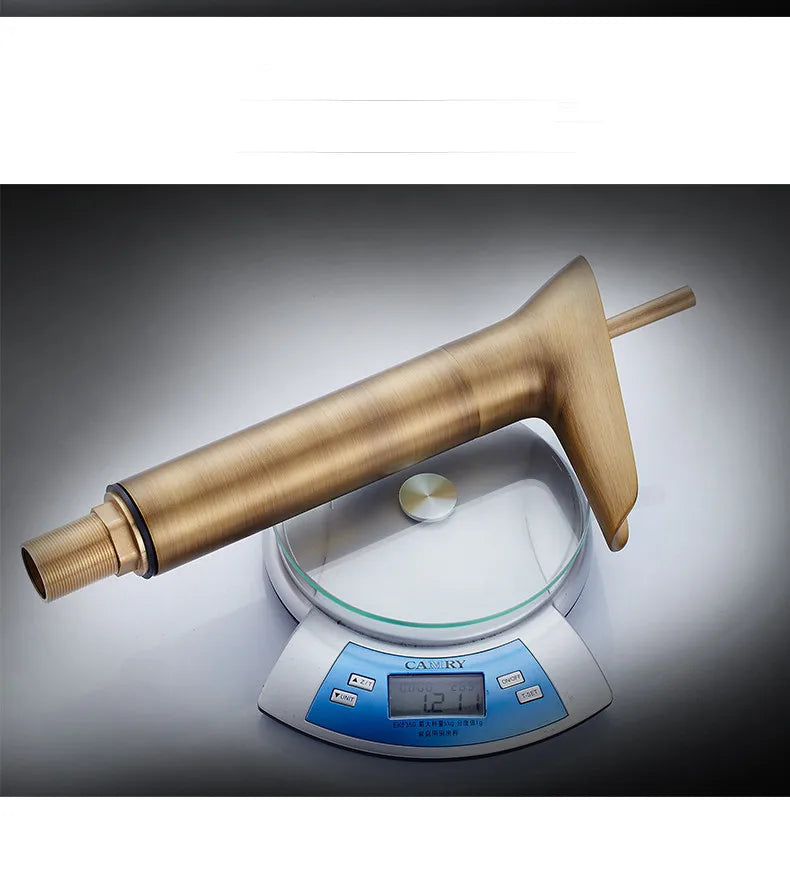 Bathroom Faucet Single Lever Waterfall Basin Faucet Brass Antique Hot and Cold bathroom Sink Mixer Wine Glass Style Taps