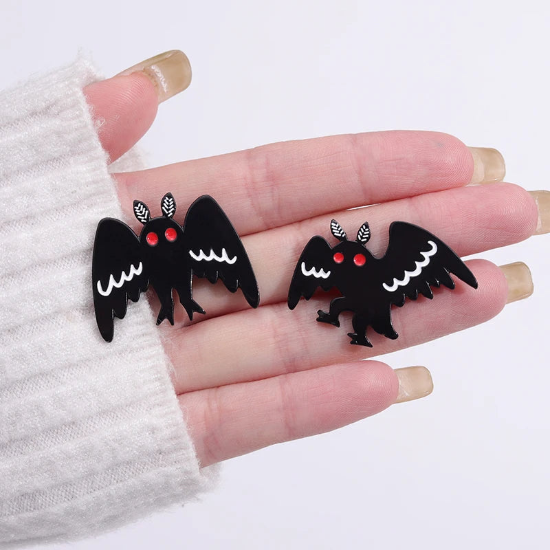 Punk Halloween Mothman Enamel Pin Brooch Lapel Badges Animals Moth Jewelry Gifts Women Girl Anime Custom Black Bird Accessories