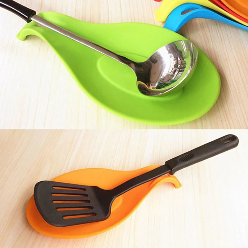 Kitchen Spoon Holders Fork Spatula Rack Shelf Organizer Plastic Spoon Rest Chopsticks Holder Non-slip Spoons Pad Kitchen Utensil