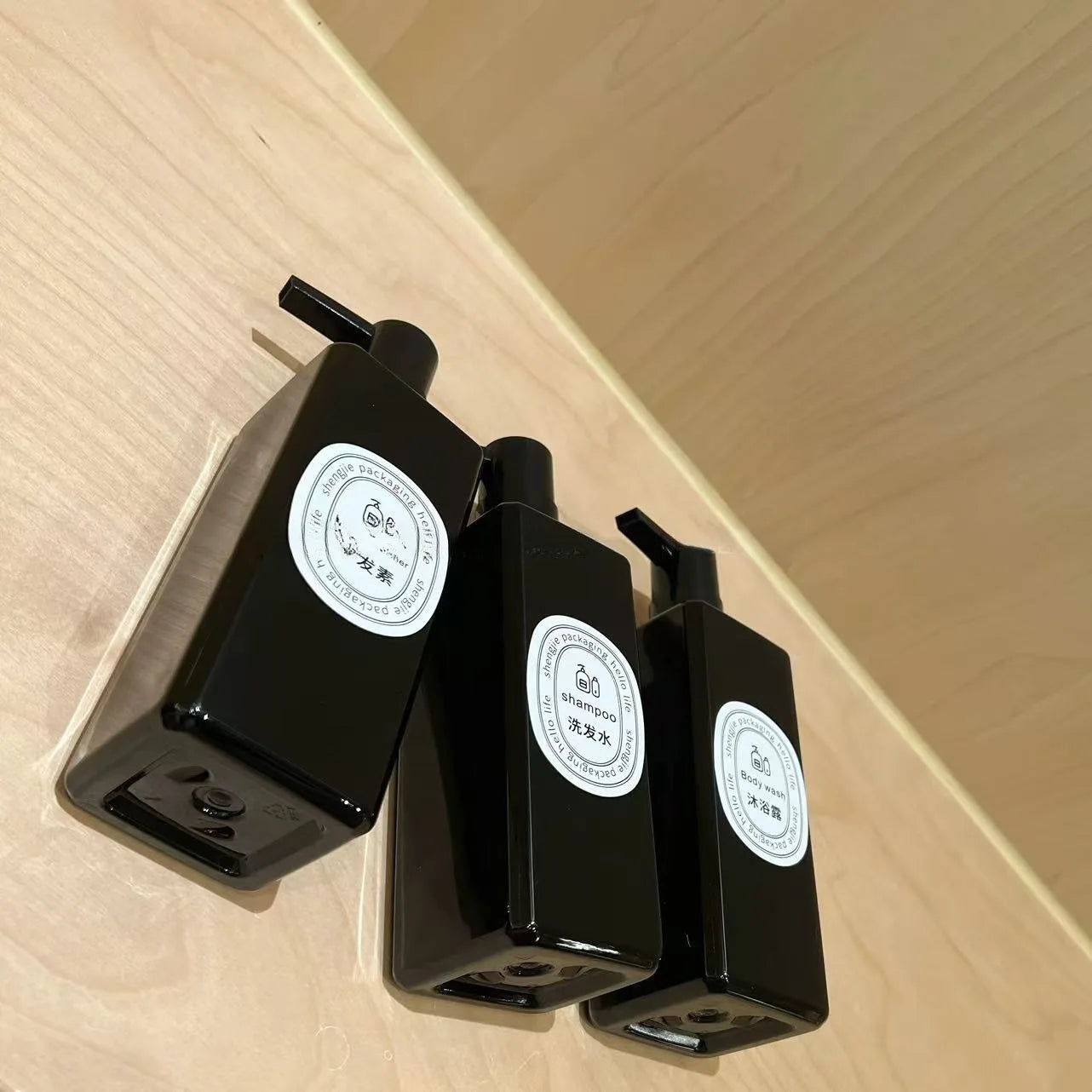 Empty Black PET Plastic Square Shaped Bottle Shampoo Shower Gel Pump Bottle 500ml