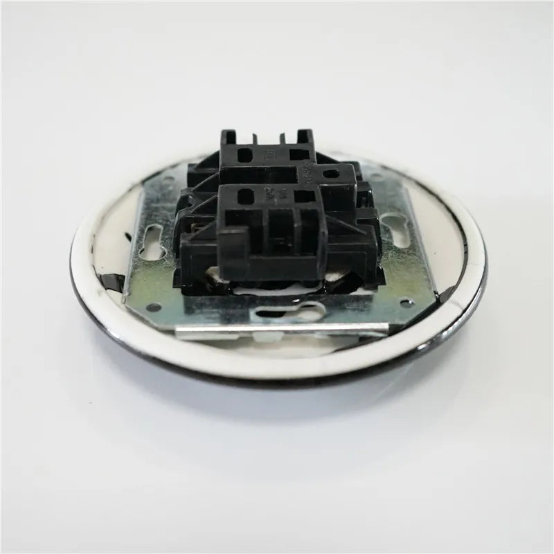 Porcelain  Electrical Wall Socket,Flush-mounted Socket Outlet 240V,16A