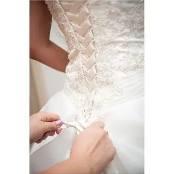 S2515R  2025 New Bridal Lace Fishtail High-end Small Train Hot Selling Wedding Dress