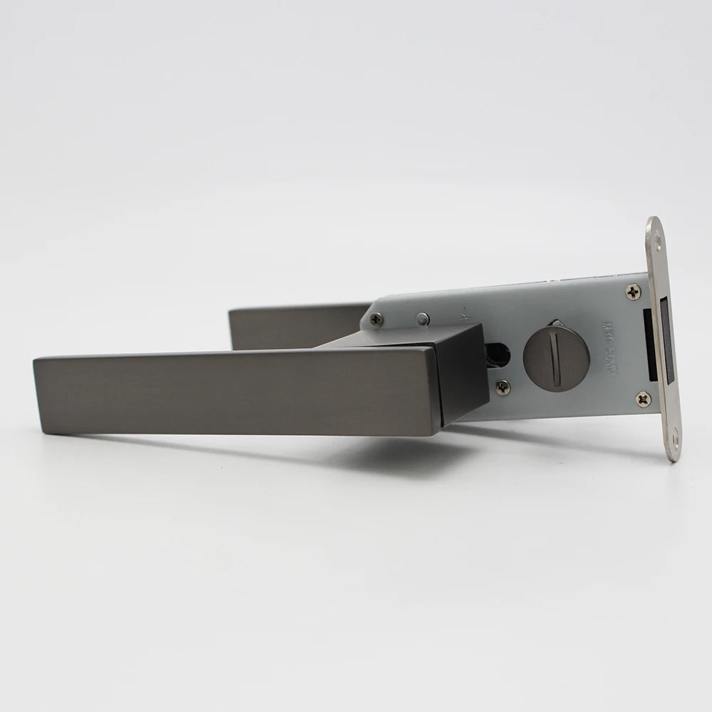 Italian Minimalist Bedroom Silent Split Lock Embedded Door Plank With Zinc Alloy Plate Magnetic Handle Door Lock