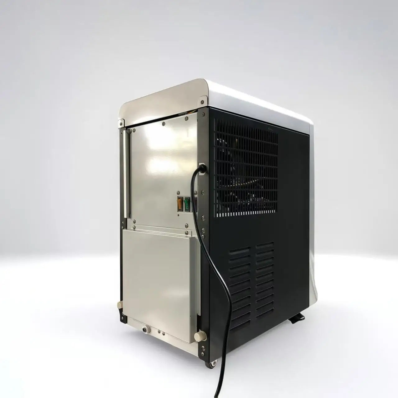 Electric Household Atmospheric Water Generator Hot & Cold Plug Play 20L/D Desktop Water Dispenser
