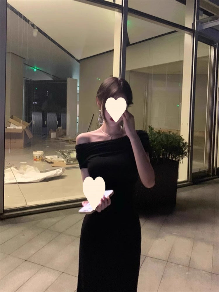 High-Cold Royal Sister Wear Black One-Line Collar Dress for Women with Summer Elegant, Slimming Look and Hip-Hugging Long Skirt