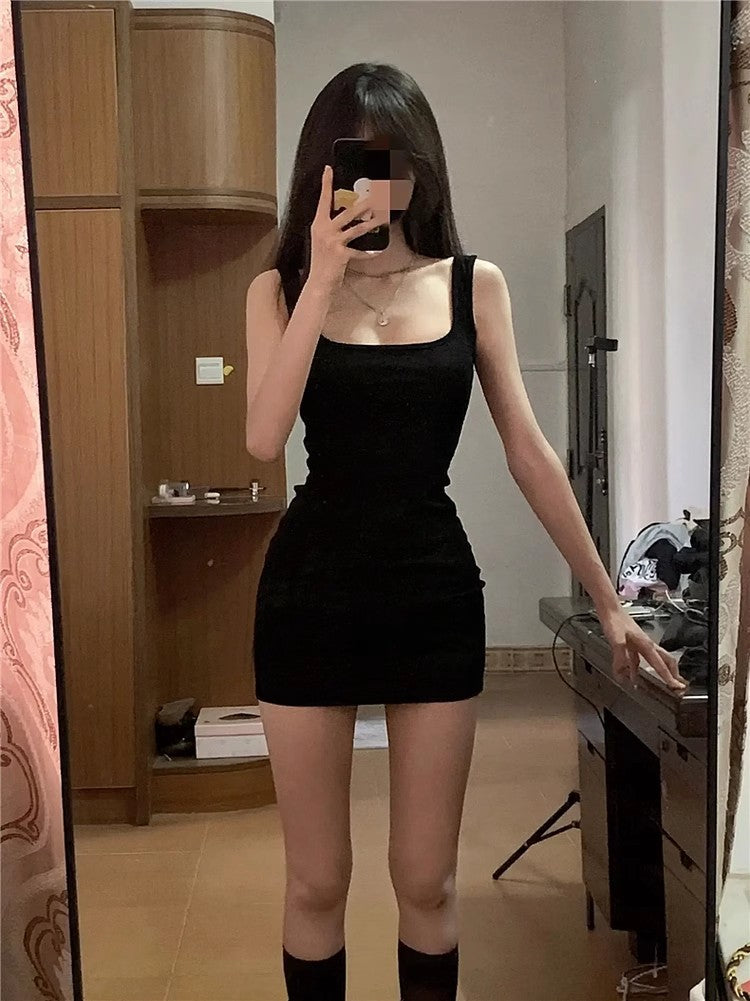 Sister-Style Little Black Dress, Waist Slimming Suspender Skirt, Hip-Covering Skirt, Pure Lust Hot Girl Square-Neck Tight Dress, Women's New Summer Style