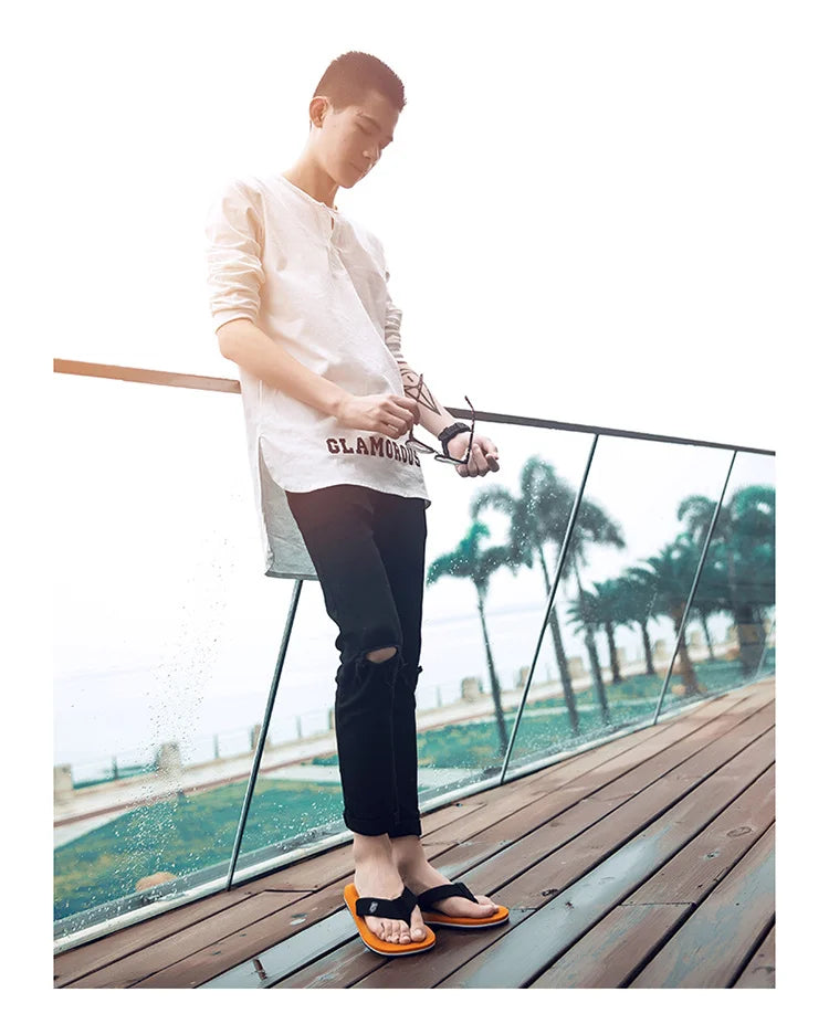 Factory wholesale summer men's beach shoes flip-flops leisure trend sandals wholesale pinch feet non-slip foreign trade explosions