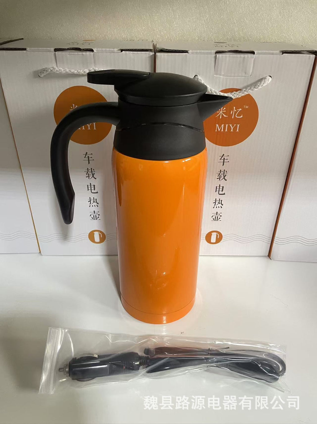 Cross-border car kettle 12V24V dual voltage smart kettle fast heating car kettle electric kettle