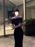 High-Cold Royal Sister Wear Black One-Line Collar Dress for Women with Summer Elegant, Slimming Look and Hip-Hugging Long Skirt