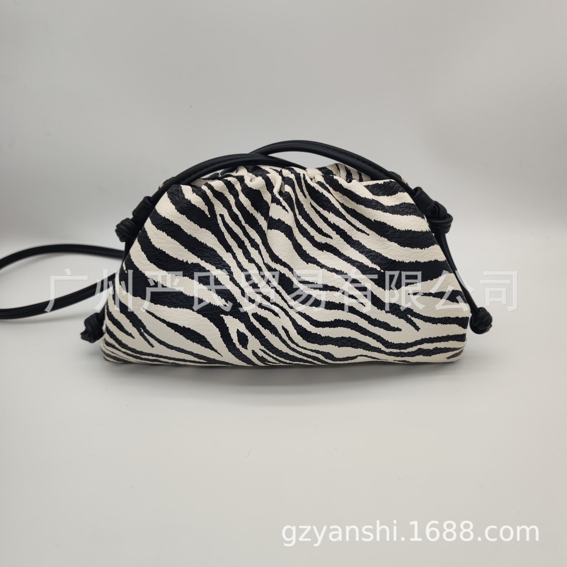 Zebra Pattern Cloud Bag Cross-border Women's Bag Pleated Dumpling Bag New Autumn and Winter Fashion Shoulder Crossbody Bag Hand-held Women's Bag