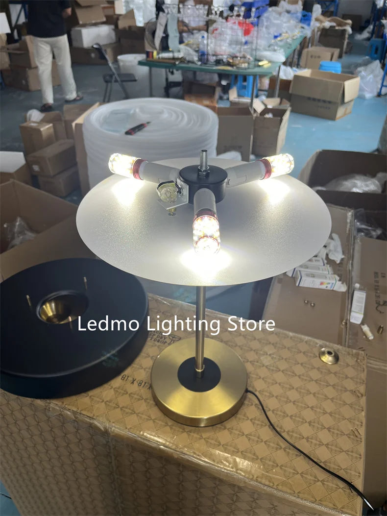 Nordic Novelty Table Lamp Modern Luxury Desk Light with E27 Bulb for Bedroom Bedside