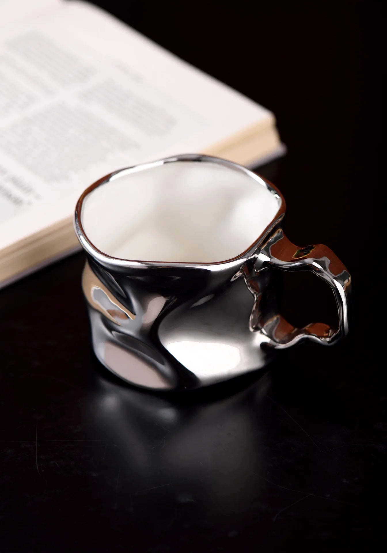 Modern Electroplated Silver Ceramic Coffee Cup Artistic Abstract Wrinkled Mug Metallic Imitation Milk Breakfast Cup Couple's Mug