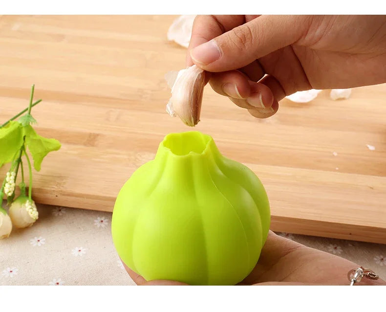 1pc Silicone Garlic Shaped Garlic Peeler Practical Kitchen Gadgets Garlic Zester Peeling Tool Color Random