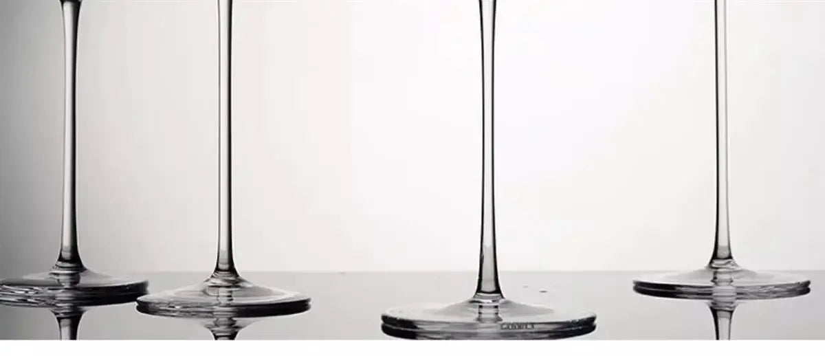720ml Crystal Burgundy Wine Glasses Set Modern Fluted Design Dishwasher Safe for Red Wine Tasting Home Bar Decor Gift
