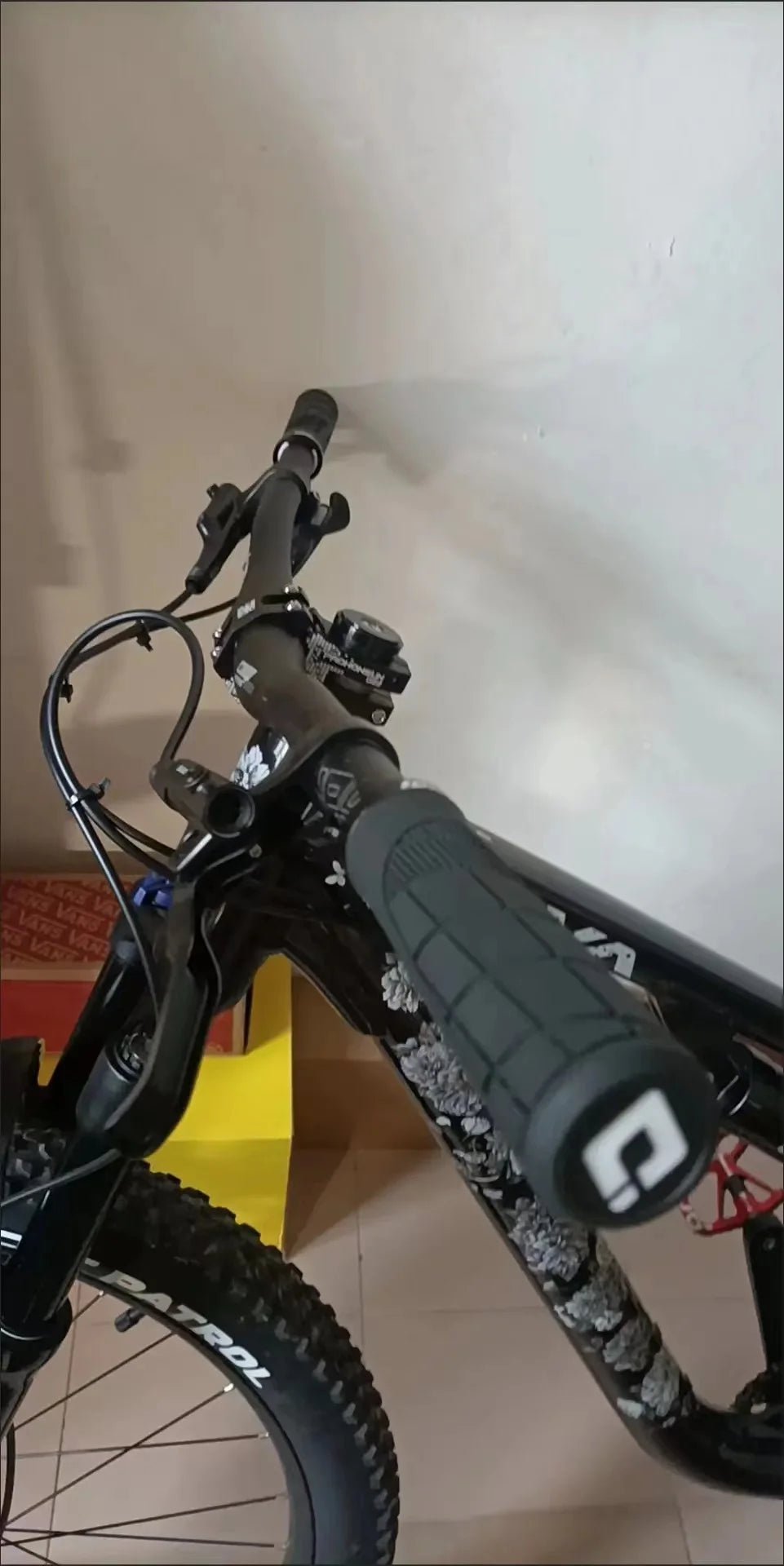 ODI Bicycle Grips Lock-on MTB Bike Handlebar Cover Anti-Slip Mountain Bike Folding Balance BMX DH Handle Grips Cycling Parts