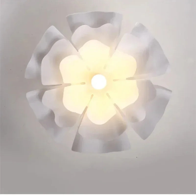 Postmodern Designer Pendant Light White Flower LED Hanging Lamp for Bedroom Restaurant Bar Store Lighting Indoor Petal Decor