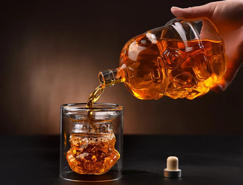 Glass Whiskey Decanter Transparent Creative Dispenser Flask Carafe for Wine Scotch Bourbon Vodka Gift Package for Men