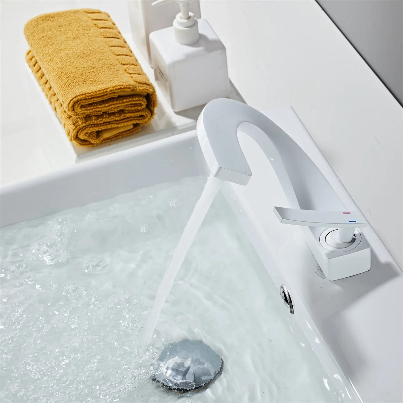 Basin Faucet  Brass Hot and Cold Wash Basin Faucet White with Gold Bathroom Basin Modern Minimalist Creative Faucet PP-12085