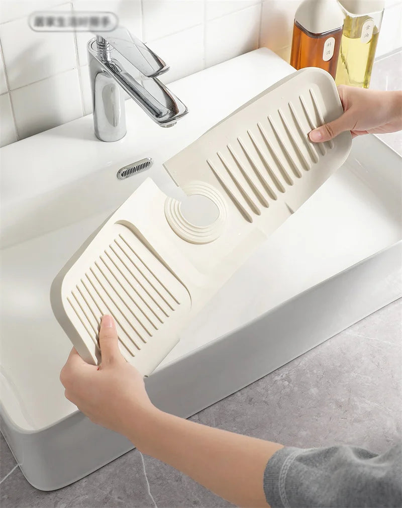 Kitchen Silicone Sink Faucet Splash Pad Splash Catcher Countertop Protector Mat Draining Pad Drainage Drying Pad Kitchen Gadgets