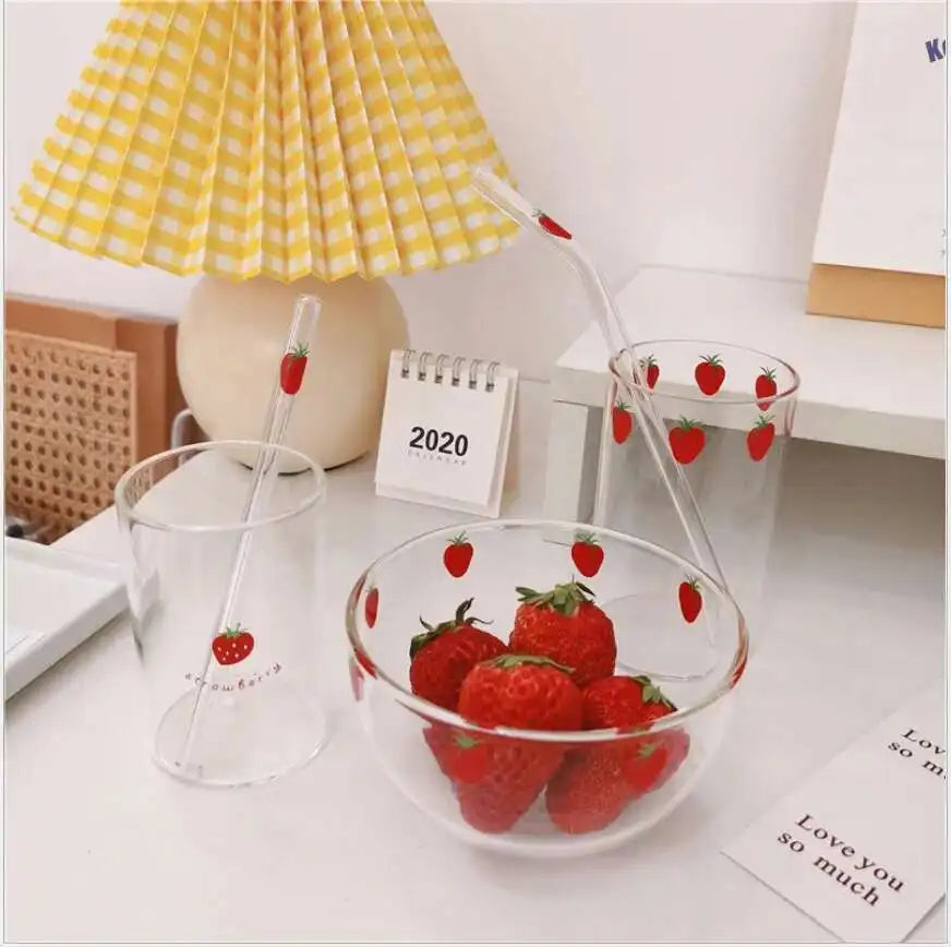300ml 10oz High borosilicate Nana Cute Strawberry Water Milk Drinking Glasses Cup With Straw