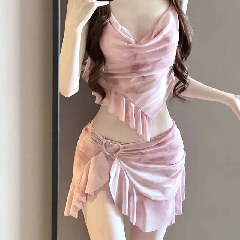 Bikini swimsuit women's 2025 new three-piece set, advanced sense split, meat cover, conservative seaside vacation, niche hot