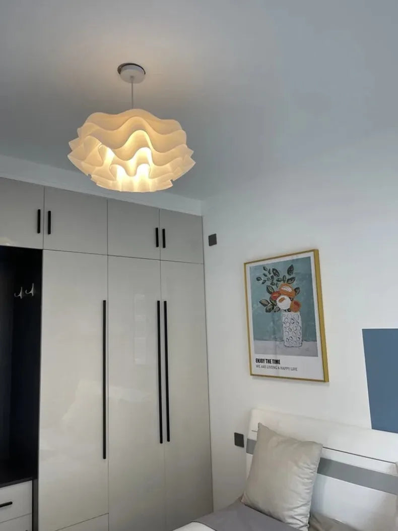 Postmodern Designer Pendant Light White Flower LED Hanging Lamp for Bedroom Restaurant Bar Store Lighting Indoor Petal Decor