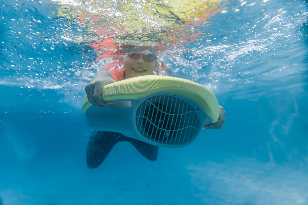 Asiwo Mako Electric Swimming Kickboard For Snorkeling Swimming Board For Adults Battery Powered For Kids For Pool