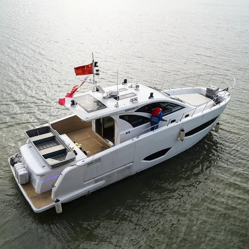 Customizable 2026  Factory Direct 41ft Aluminum Alloy  Luxury Yacht CE High Speed Sport Boat with Outboard Machine for Sale