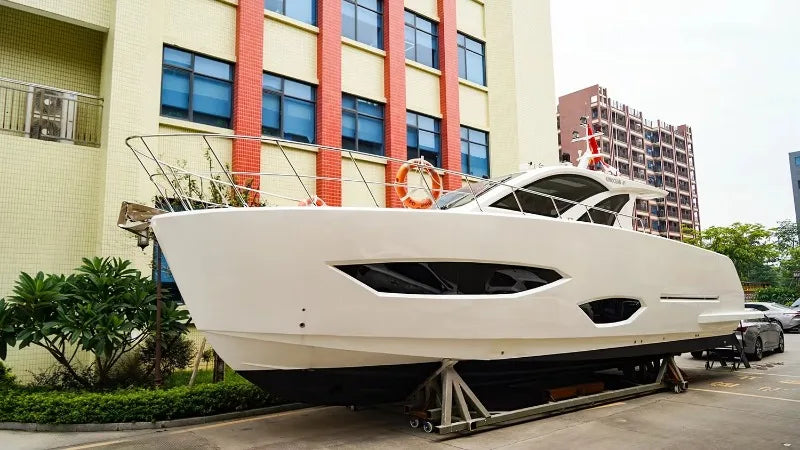 Customizable 2026  Factory Direct 41ft Aluminum Alloy  Luxury Yacht CE High Speed Sport Boat with Outboard Machine for Sale