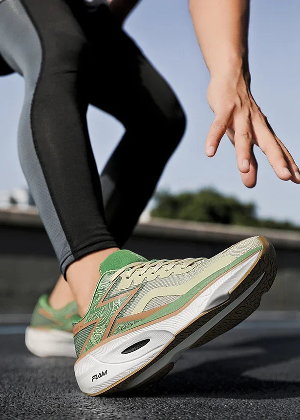 Running Shoes Carbon Board Speciality Marathon Men Sports Breathable Lightweight Women's Comfortable Athletic Nonskid Sneakers
