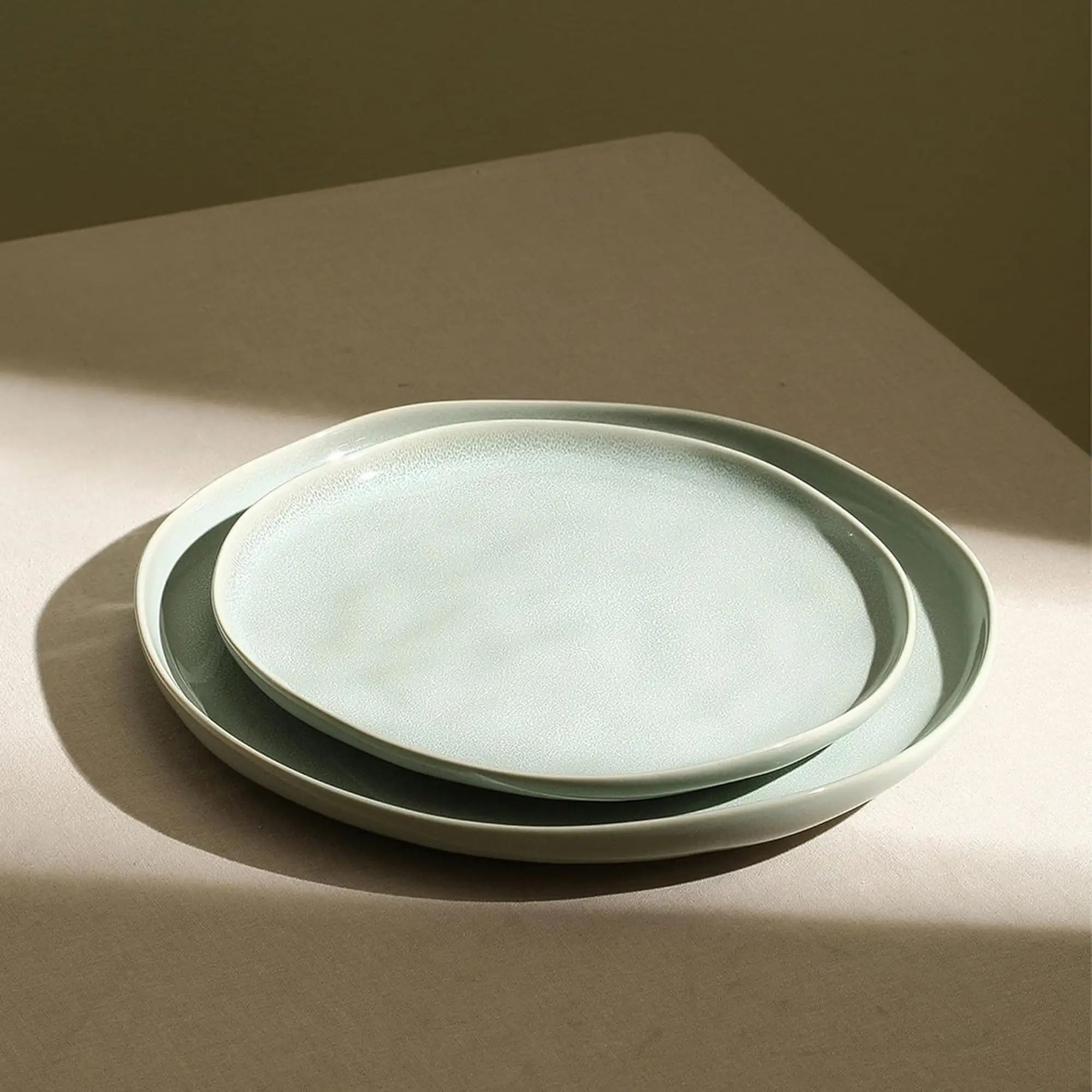 8-Piece Dinner Plate Set Stoneware, Light Green