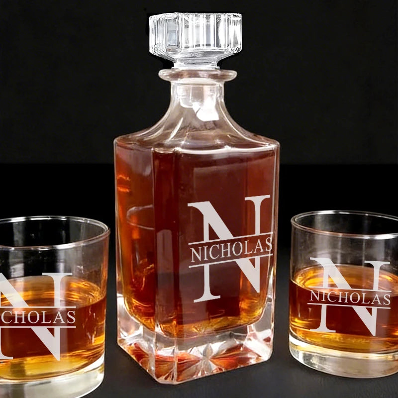 Personalized Whiskey Bottle and Whiskey Glasses, Custom Whiskey Decanter Set, Retirement Gift, Graduation Gift, Groomsmen Gift