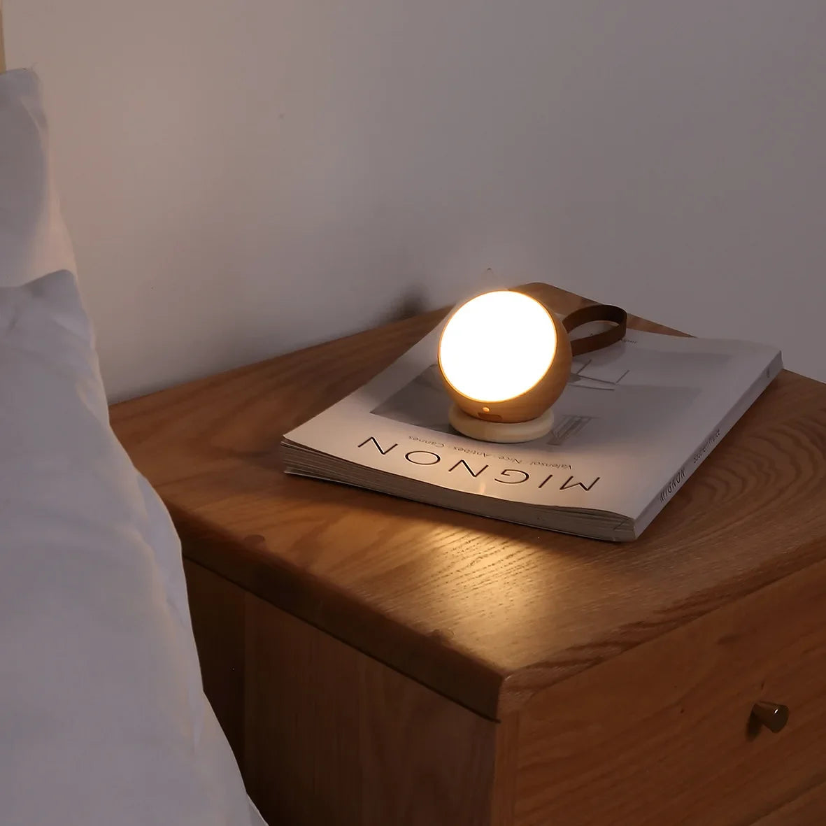 Smart Voice Control Light Portable Light USB Charging Wall Lamps Bedside Light Wall Hanging Wireless Round Atmosphere Lighting