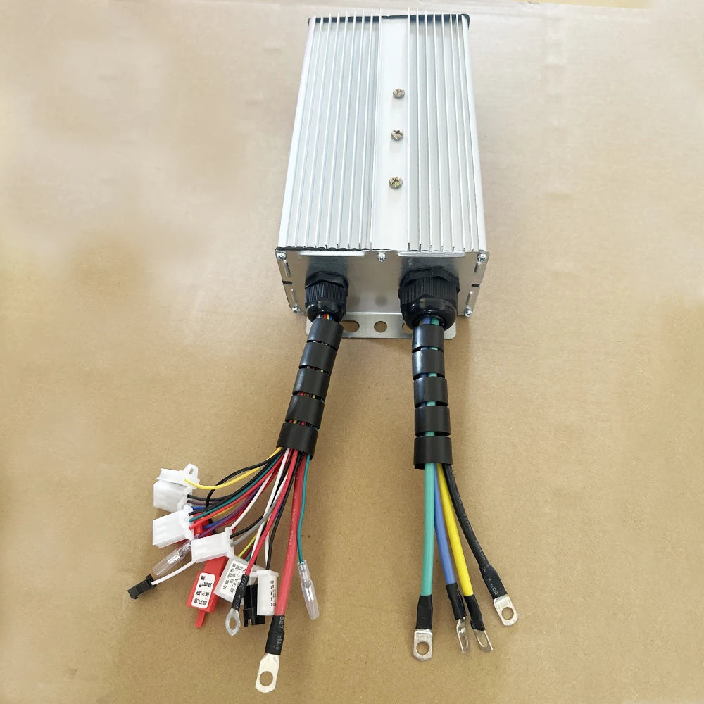 Electric Bicycle Controller 36V 48V 72V 84V 1000W 1500W 2000W 2500W 3000W 5000W 60-80A Triciclo FOC Controller for E- Scooter