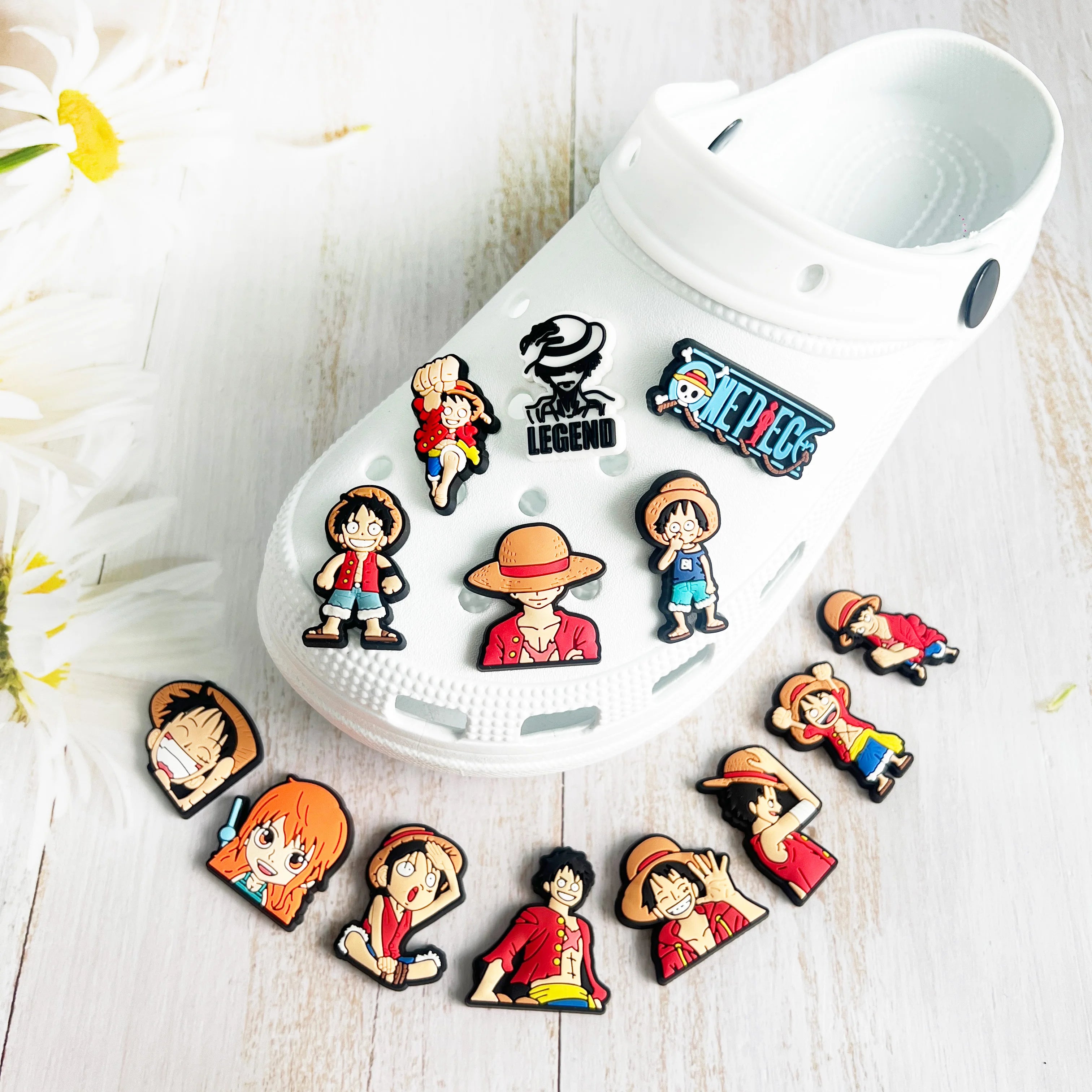 Hot Toys Cartoon Shoe Charms Japanese Anime Clogs Sandals Decoration Garden Shoes Accessories Charms Buckle for Friends Gifts