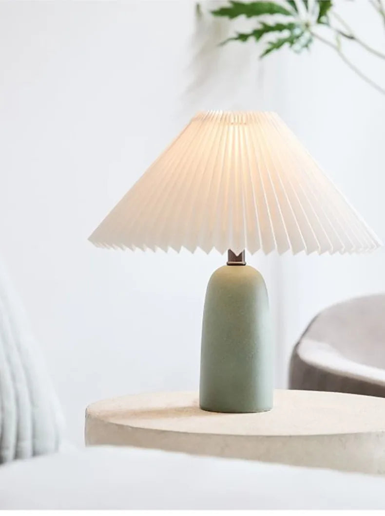 Nordic Design Romantic Atmosphere Pleated Ceramic Table Lamp LED E27 Minimalist Modern Light Fixture Bedroom Bedside Living Room