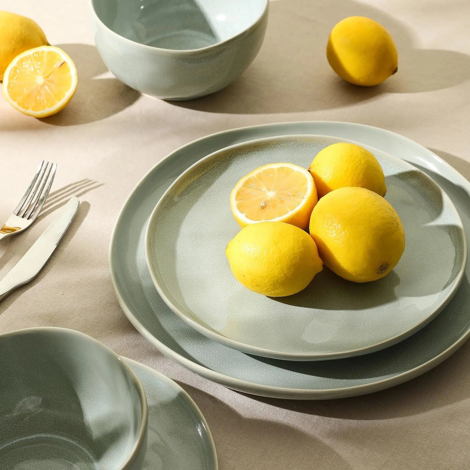 8-Piece Dinner Plate Set Stoneware, Light Green