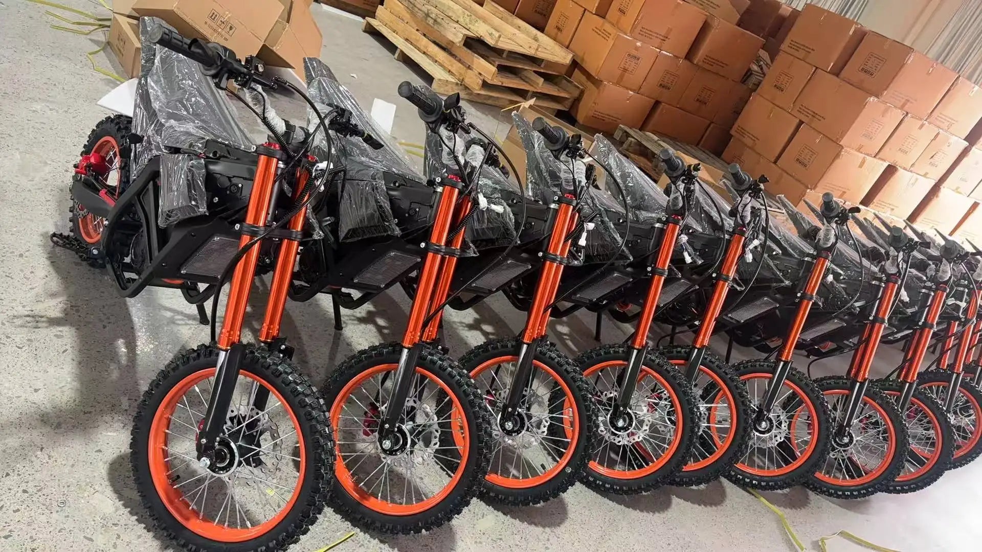 Dropshipping Electric Motocross Bike 60V 27AH 1600W,40Mph,37 Miles,Urban Commuting Front 17";Rear 14" Off-Road Electric Bike