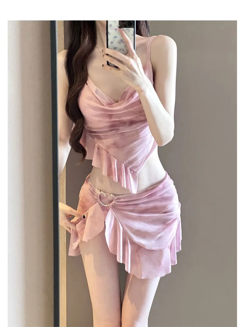 Bikini swimsuit women's 2025 new three-piece set, advanced sense split, meat cover, conservative seaside vacation, niche hot