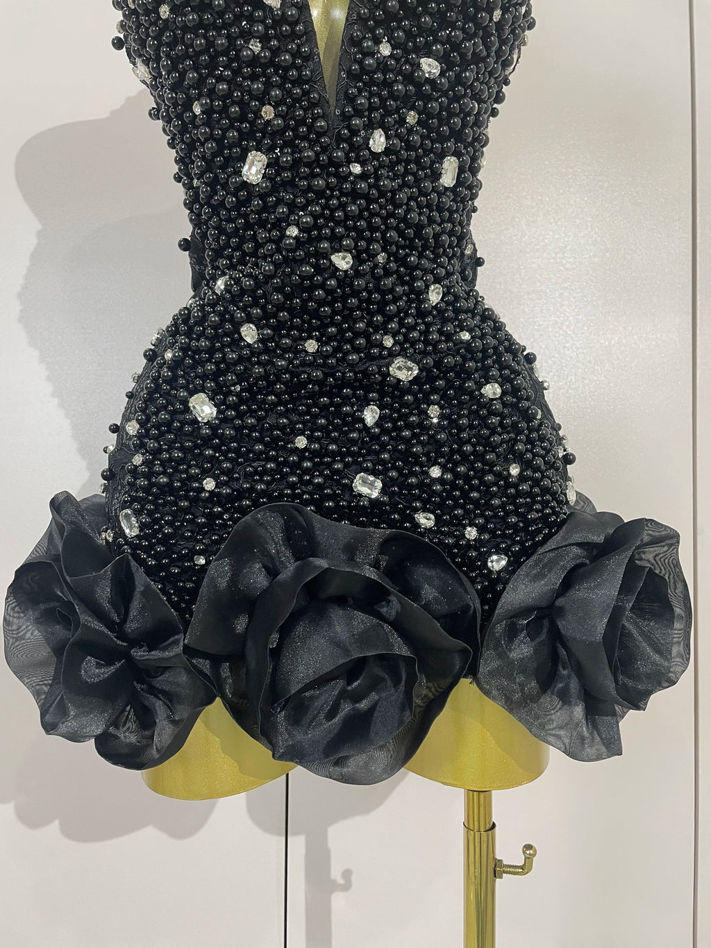High Quality Luxury Shiny Diamonds Pearl Flowers Deep V Halter Short Dress Women Celebrate Eveing Celebrity Birthday Party Dress