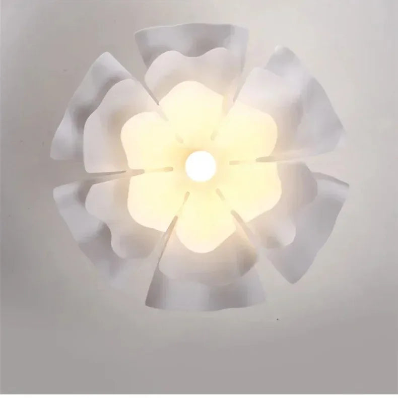 Postmodern Designer Pendant Light White Flower LED Hanging Lamp for Bedroom Restaurant Bar Store Lighting Indoor Petal Decor