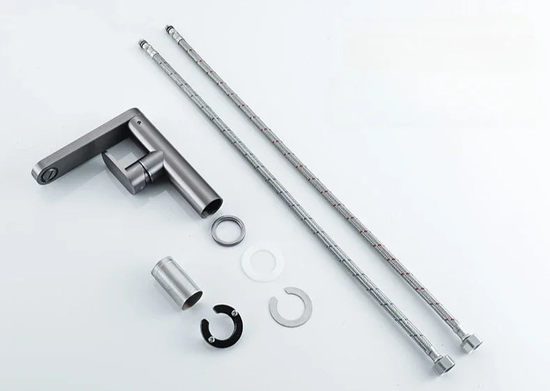 Bathroom faucet, 360 ° rotatable hot and cold sink faucet, space aluminum material